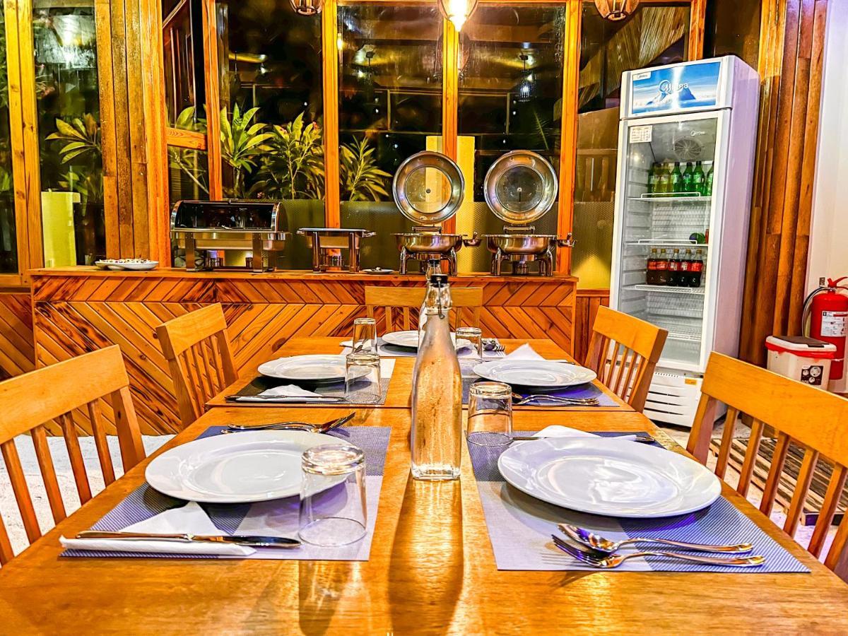 Manta Dhangethi Exterior foto